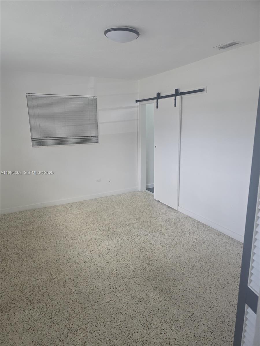 9725 Sw 15th St Property Photo 4