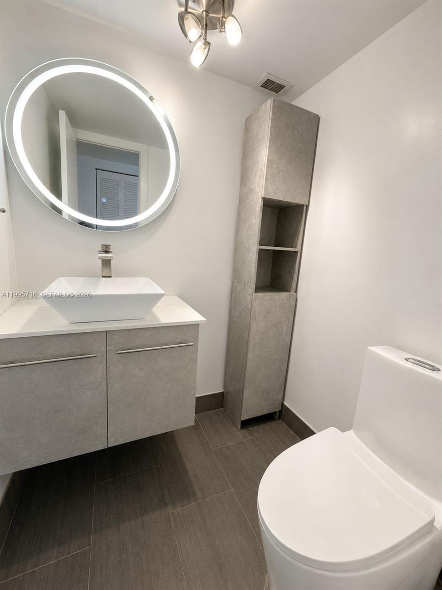 2750 Ne 183rd St 2407 Property Photo 11