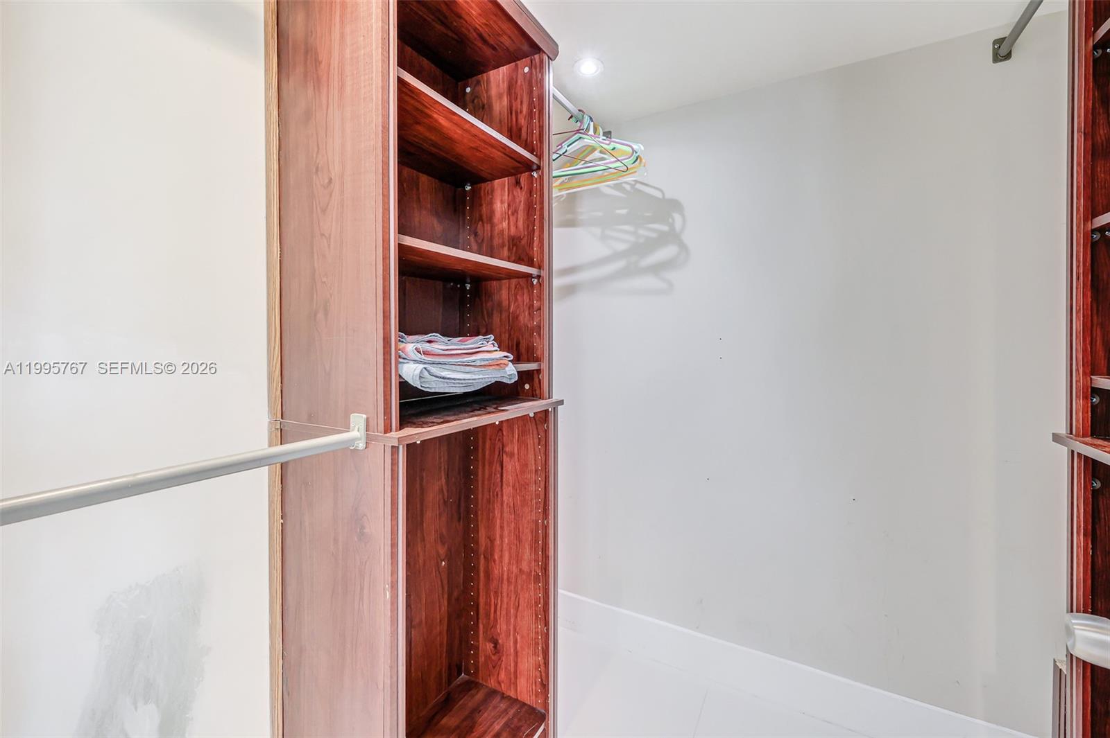 618 Euclid Ave 204 Property Photo 20