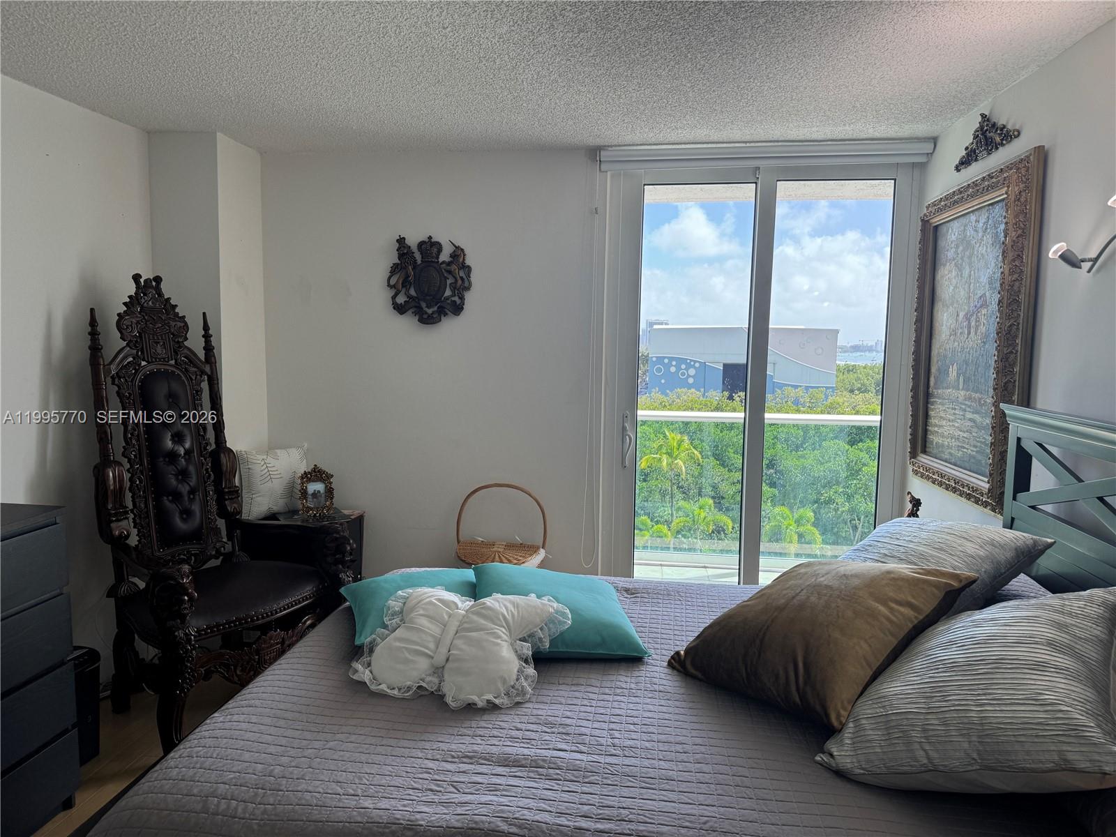 100 Bayview Dr 725 Property Photo 28