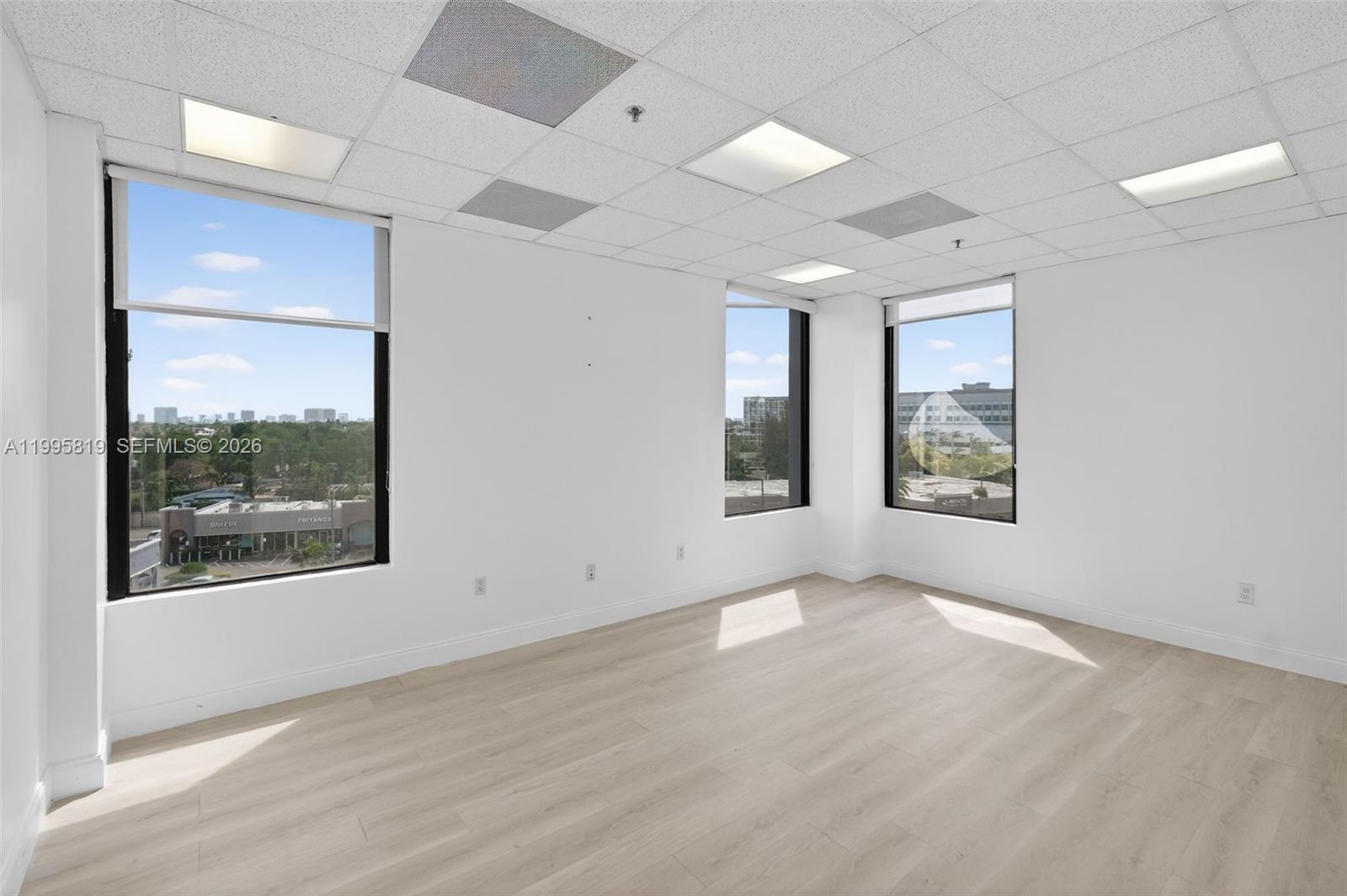 12550 Biscayne Blvd 504 Property Photo 9
