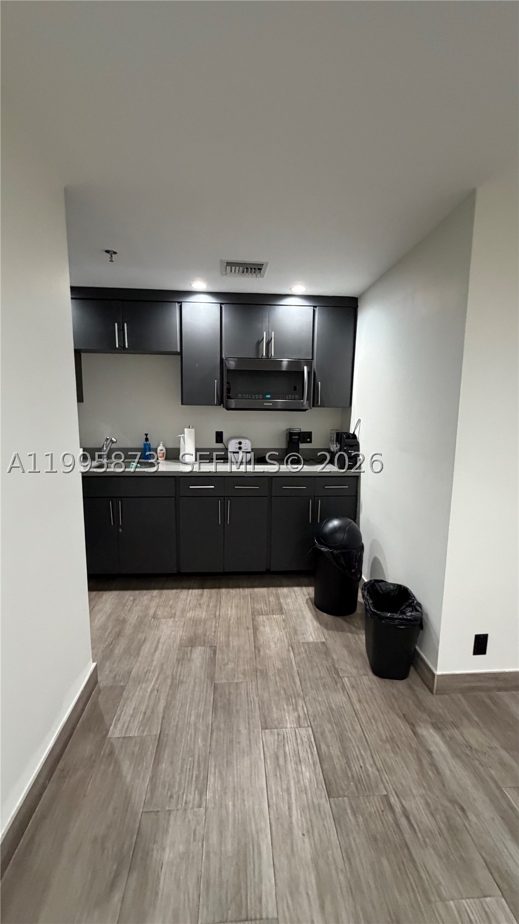 50 Ne 179th St Property Photo 16