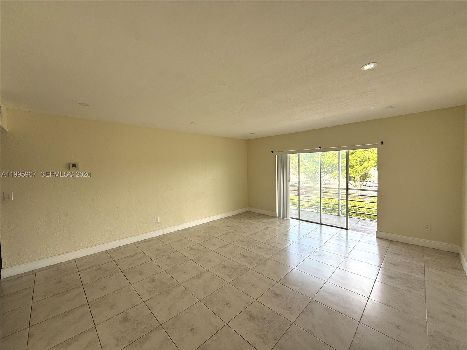 4848 Nw 24th Ct 325 Property Photo 5