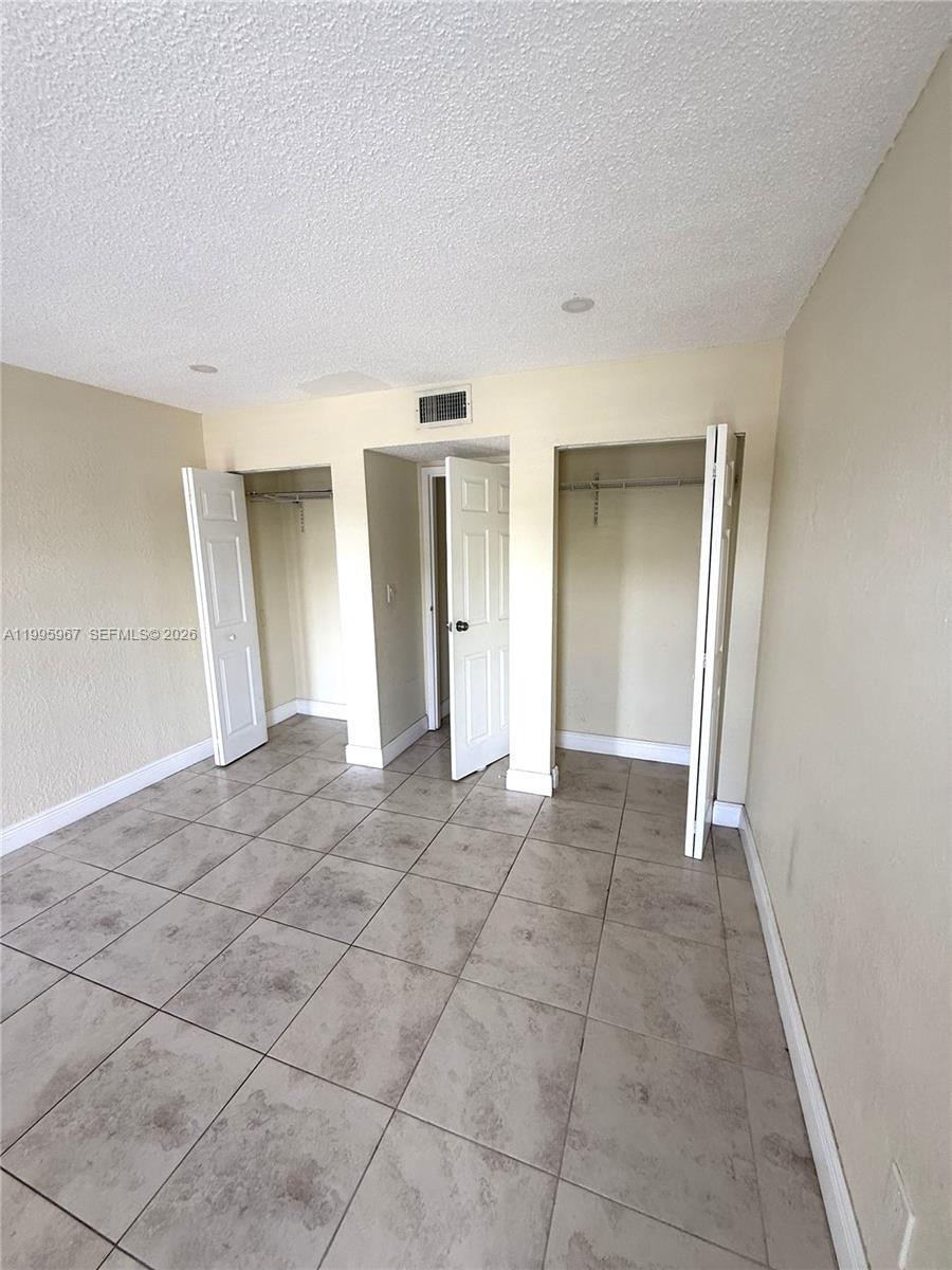 4848 Nw 24th Ct 325 Property Photo 10