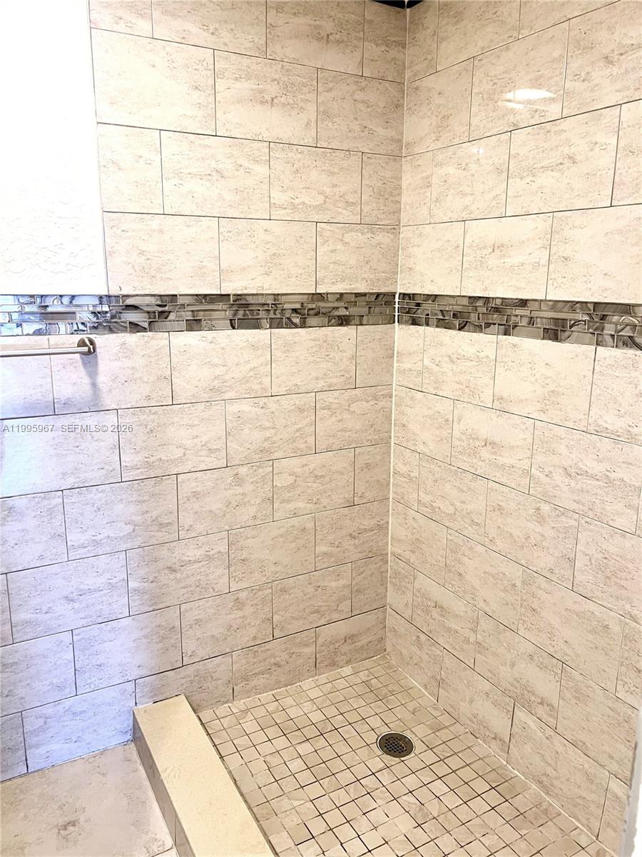 4848 Nw 24th Ct 325 Property Photo 12
