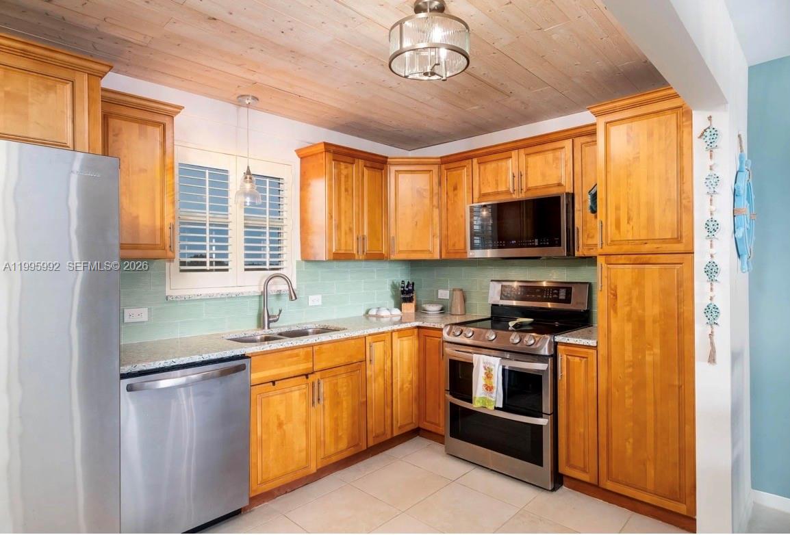 200 Wrenn 502 Property Photo 16