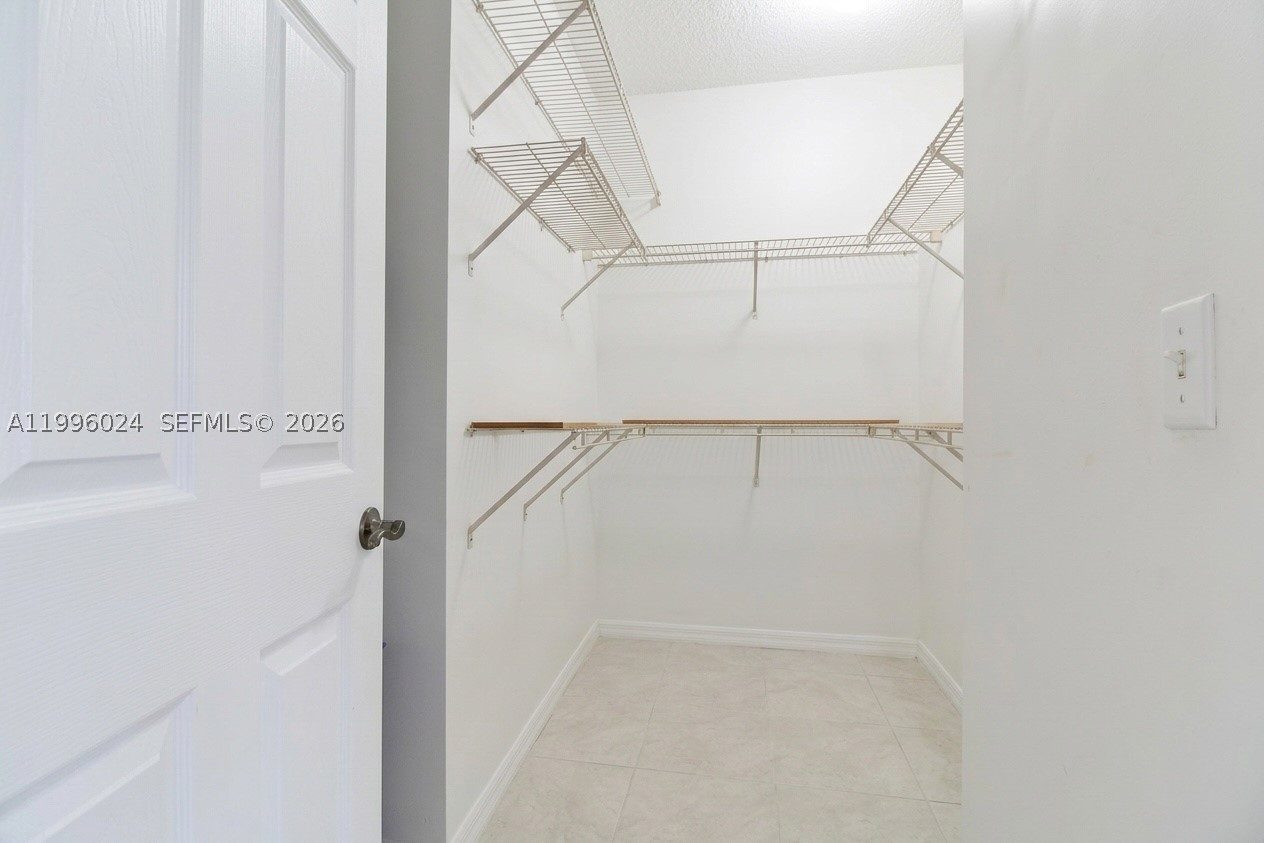 1910 Se 14th Cir Property Photo 37