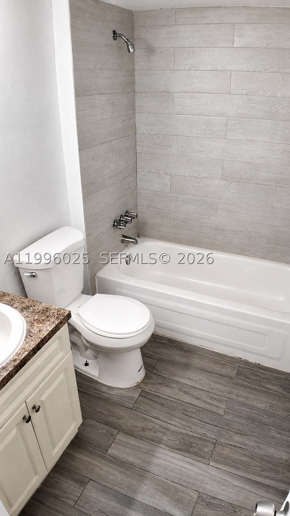 11110 Sw 196th St 407 Property Photo 16