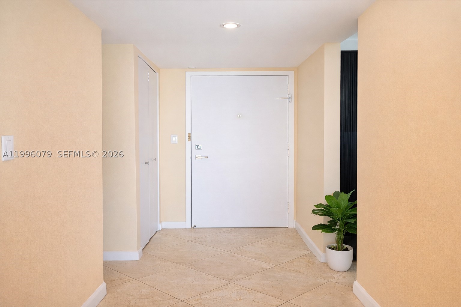 2851 Ne 183rd St 906e Property Photo 12