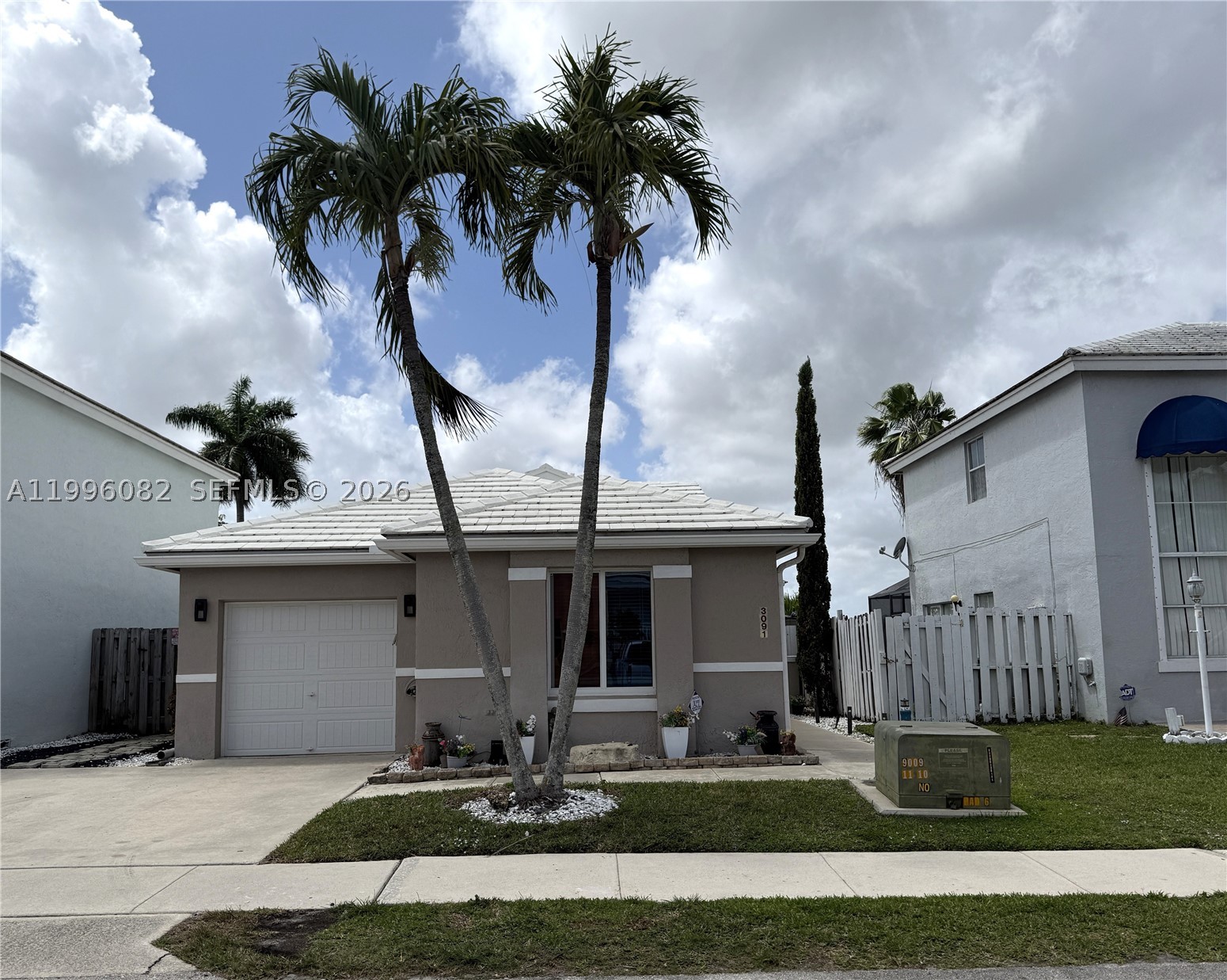 3091 Lighthouse Pl Property Photo 1
