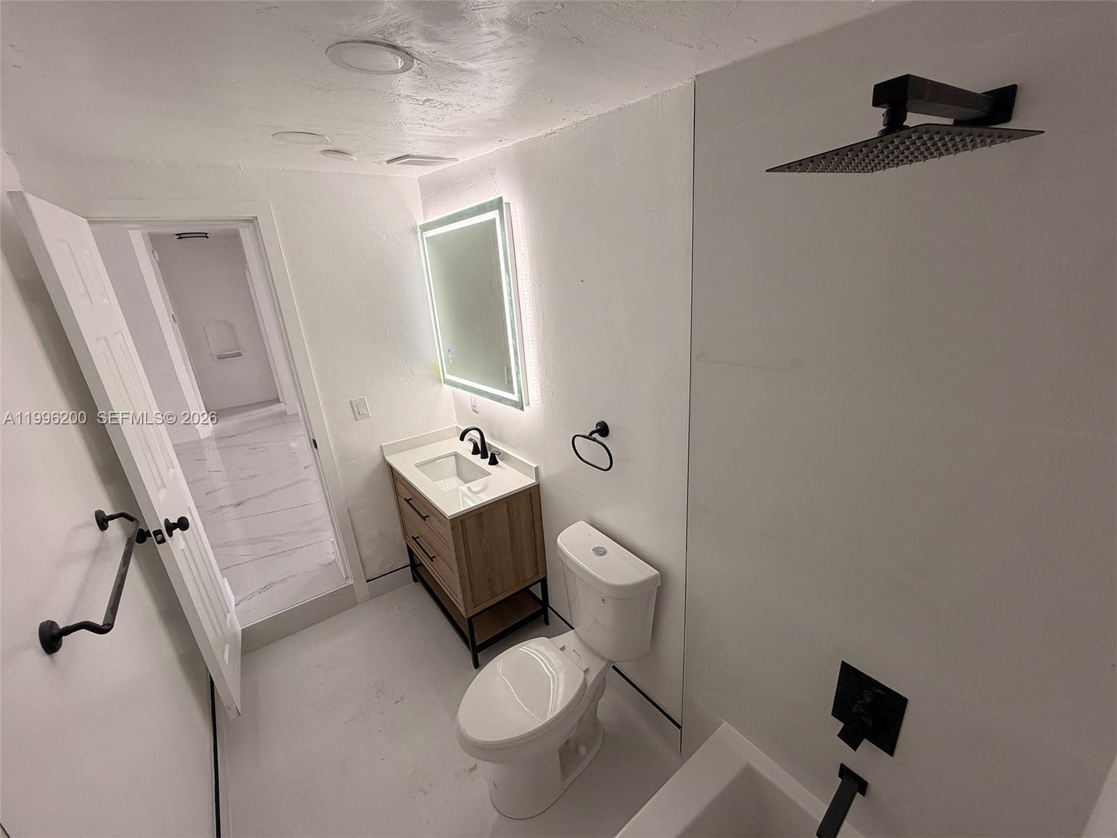 1261 Nw 45th St Property Photo 10