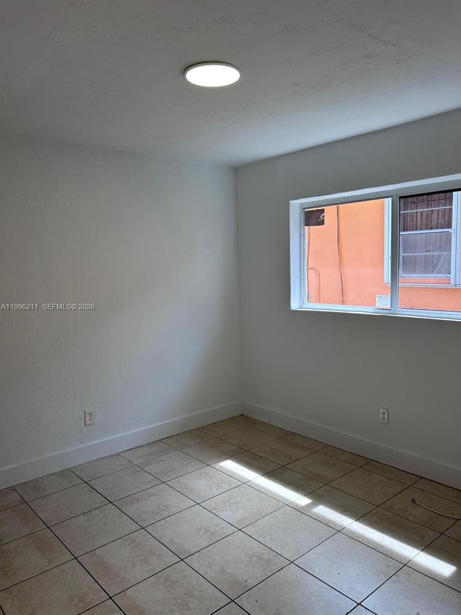 1128 Nw 76th St Property Photo 15