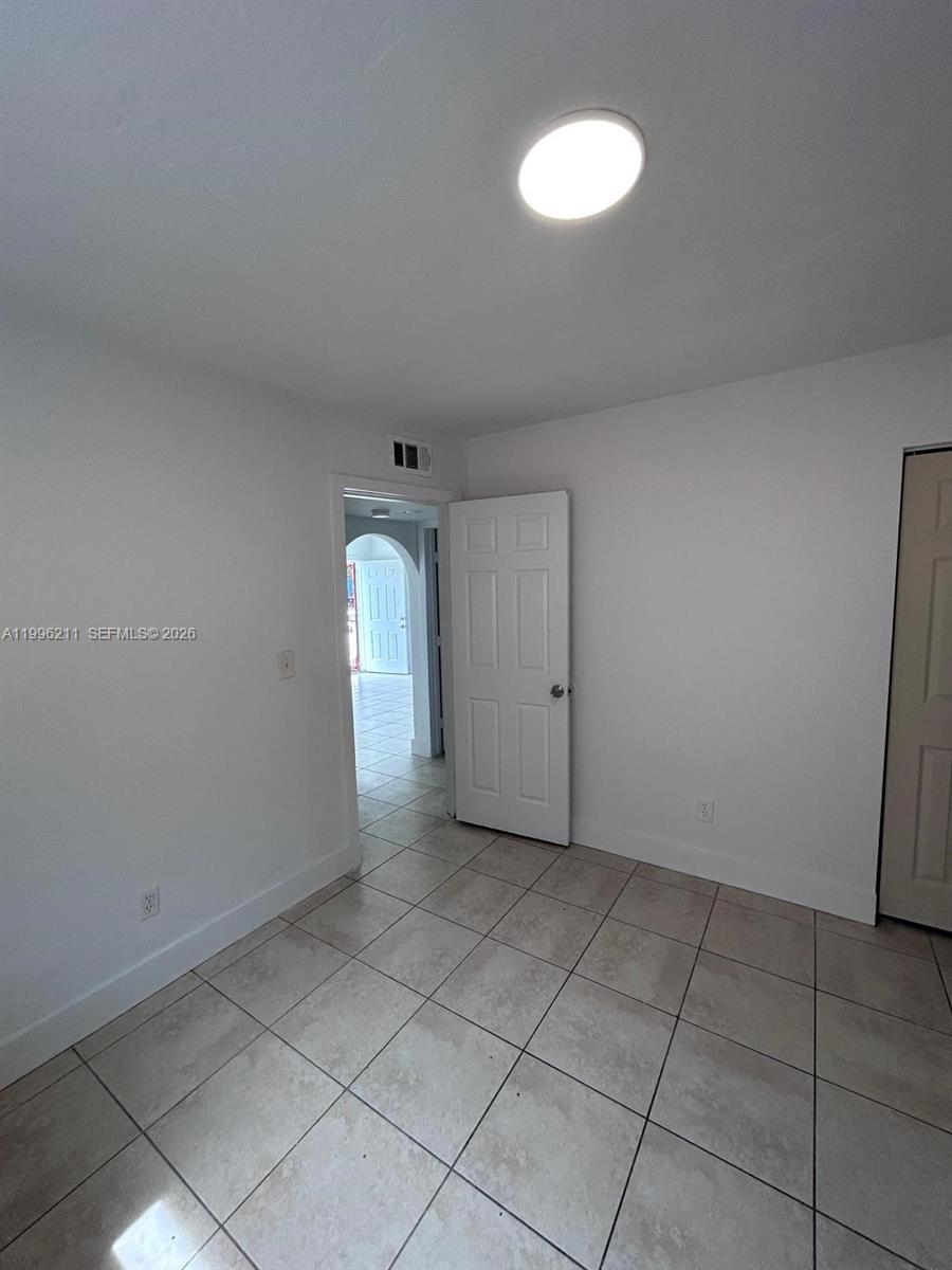1128 Nw 76th St Property Photo 18