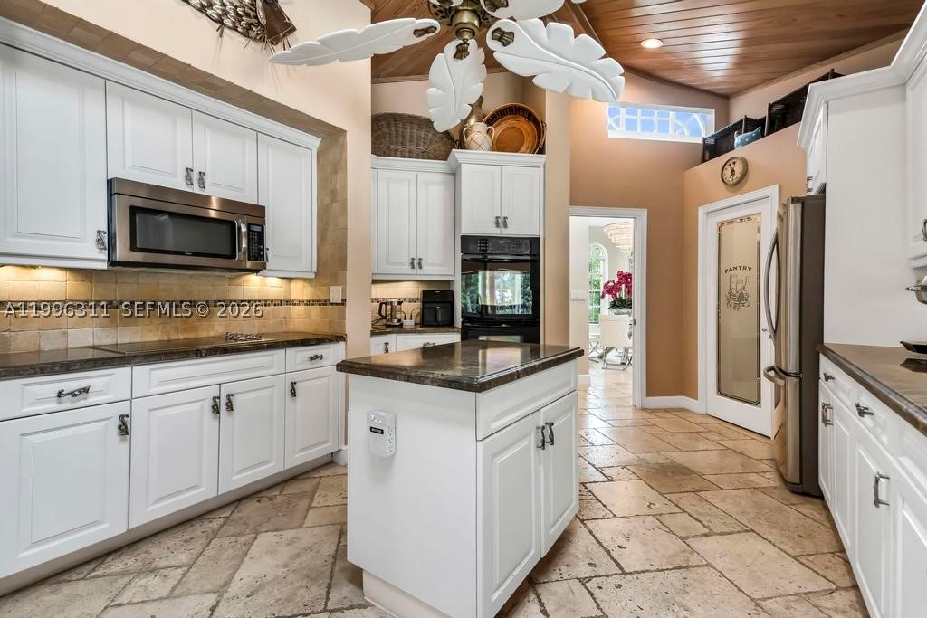 5328 E Leitner Dr Property Photo 10