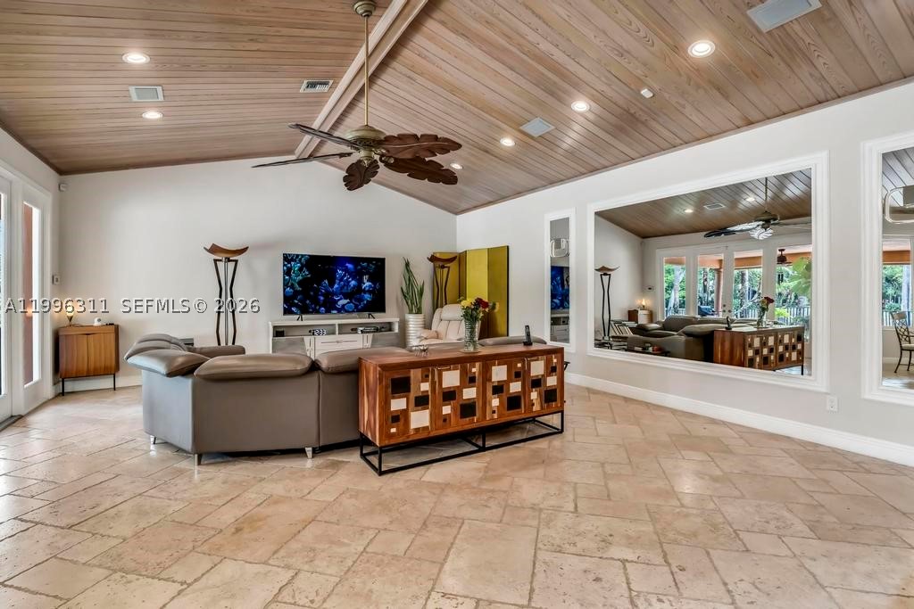 5328 E Leitner Dr Property Photo 16
