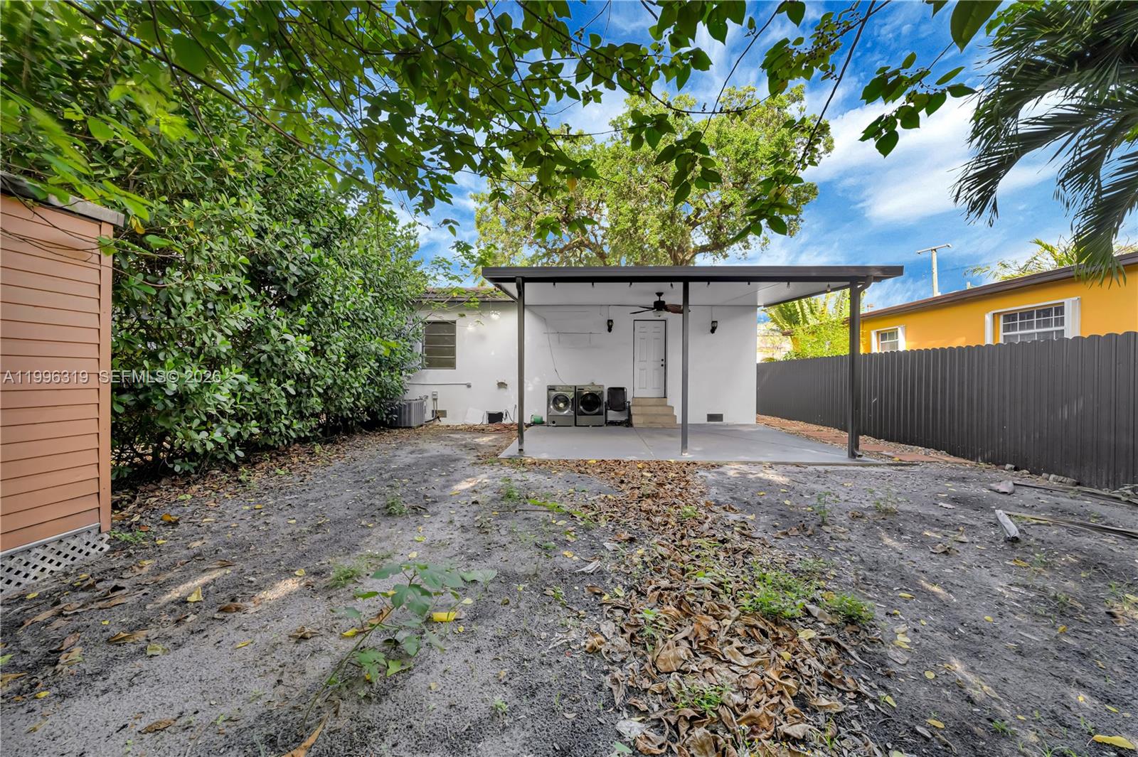 3033 Hibiscus St Property Photo 17