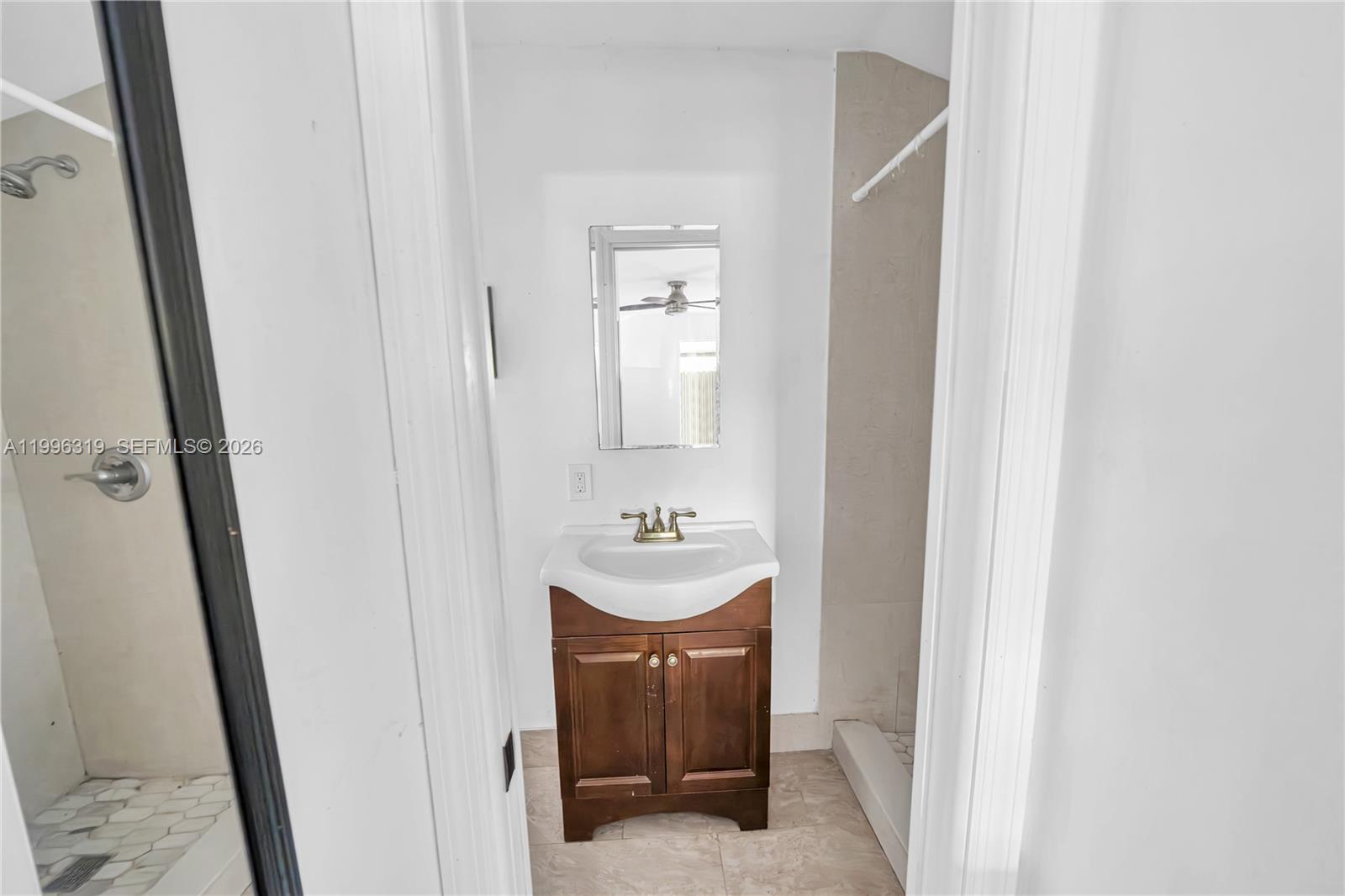 3033 Hibiscus St Property Photo 22