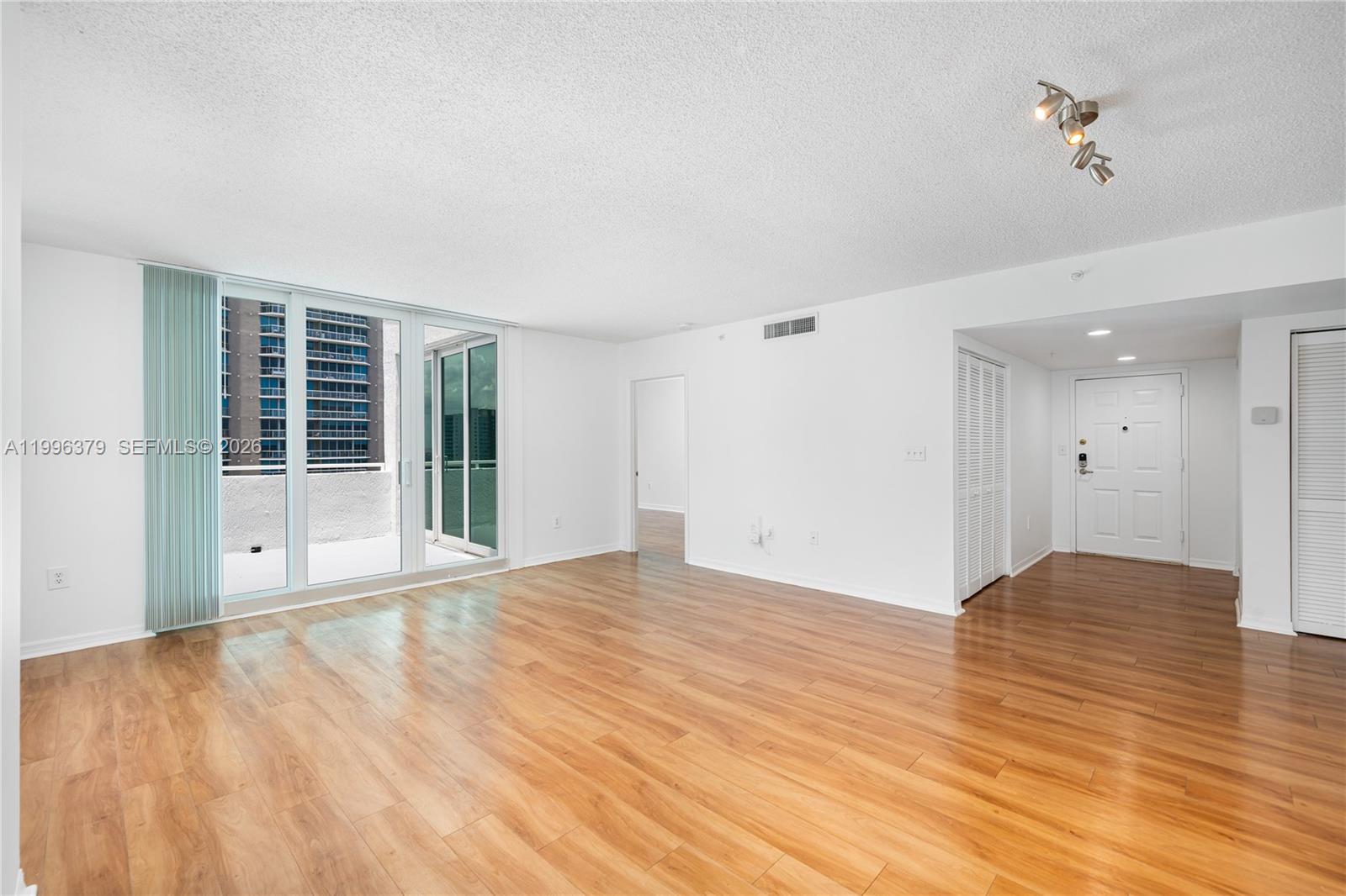 1111 Brickell Bay Dr 211 Property Photo 4
