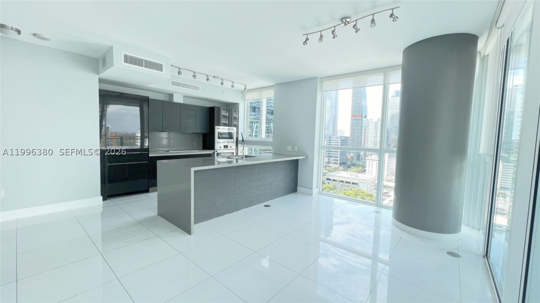 1080 Brickell Ave 1801 Property Photo 2