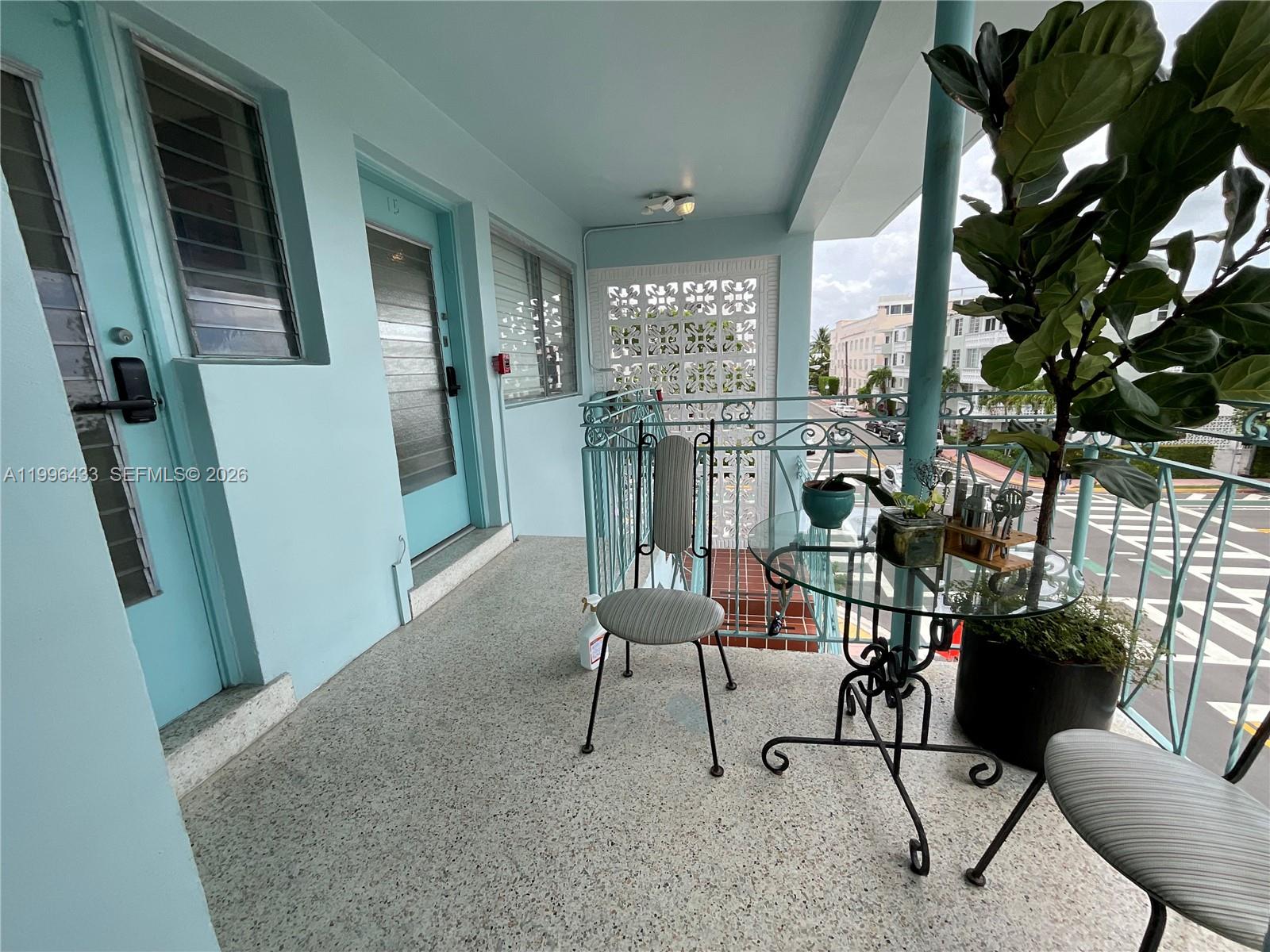 1004 Pennsylvania Ave 15 Property Photo 3