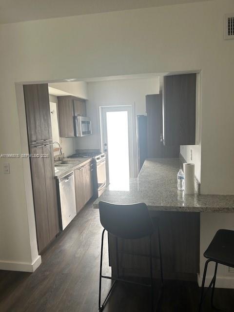 1785 Calais Dr 5 Property Photo 3