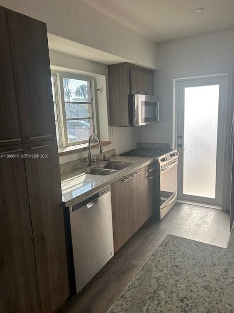 1785 Calais Dr 5 Property Photo 4