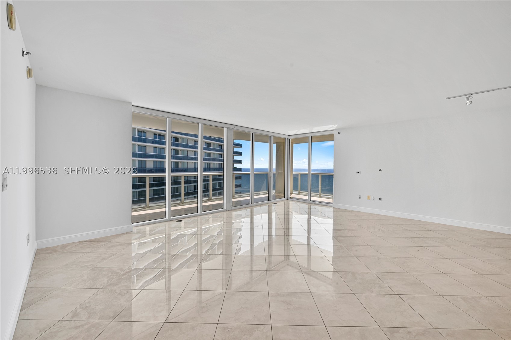 1850 S Ocean Dr 3510 Property Photo 7