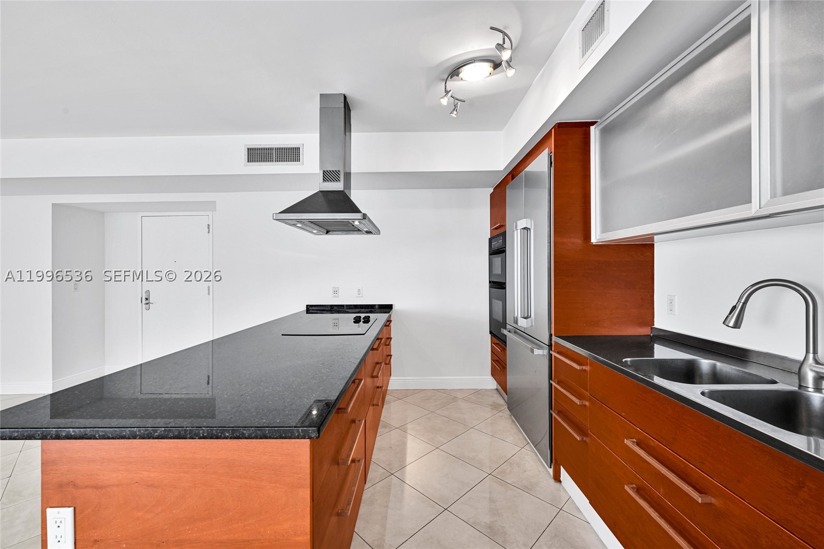 1850 S Ocean Dr 3510 Property Photo 15