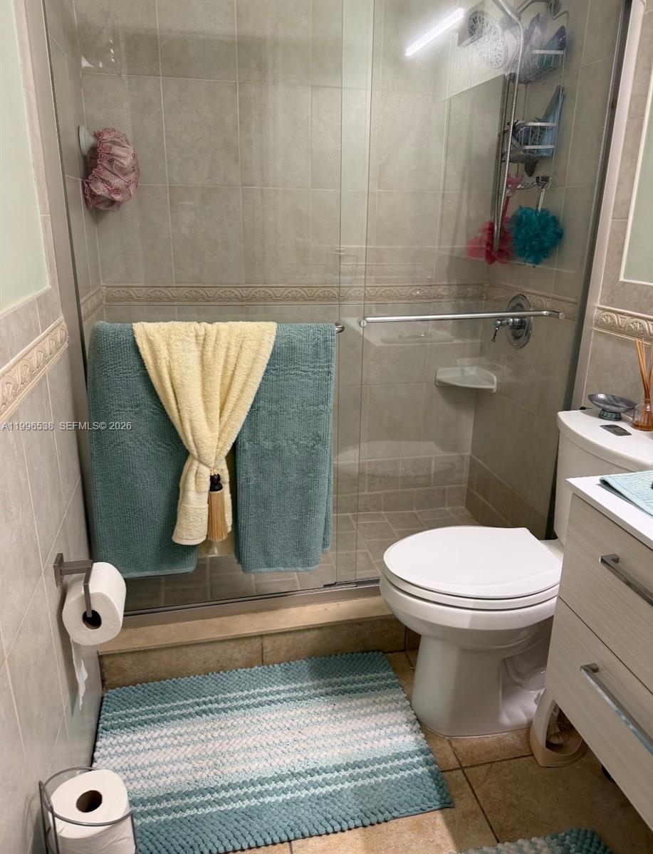 1115 Lake Geneva Dr Property Photo 7