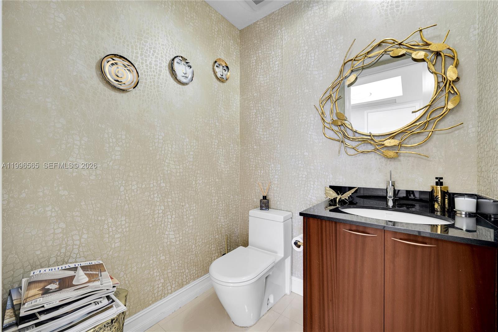 15901 Collins Ave 2104 Property Photo 27