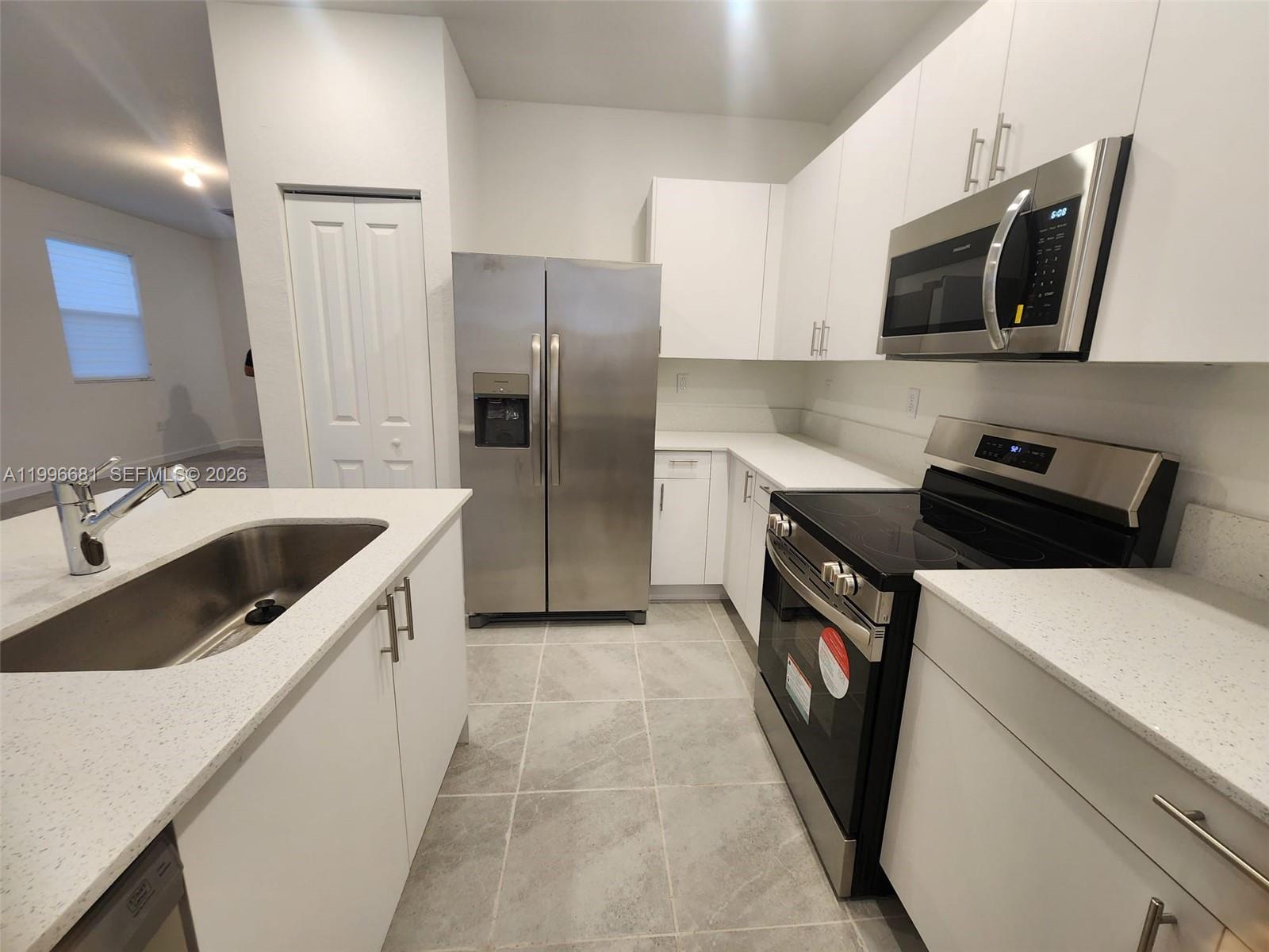 2429 Se 28 Dr # 2429 Property Photo 9