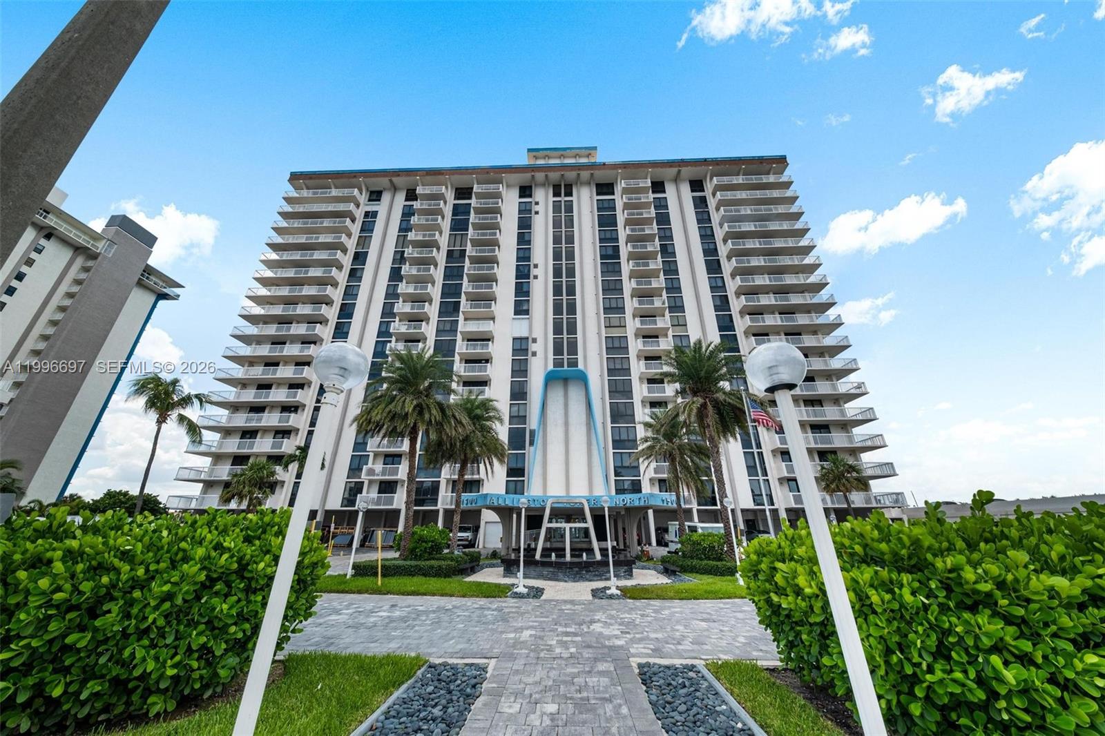 1500 S Ocean Dr G10 Property Photo 1