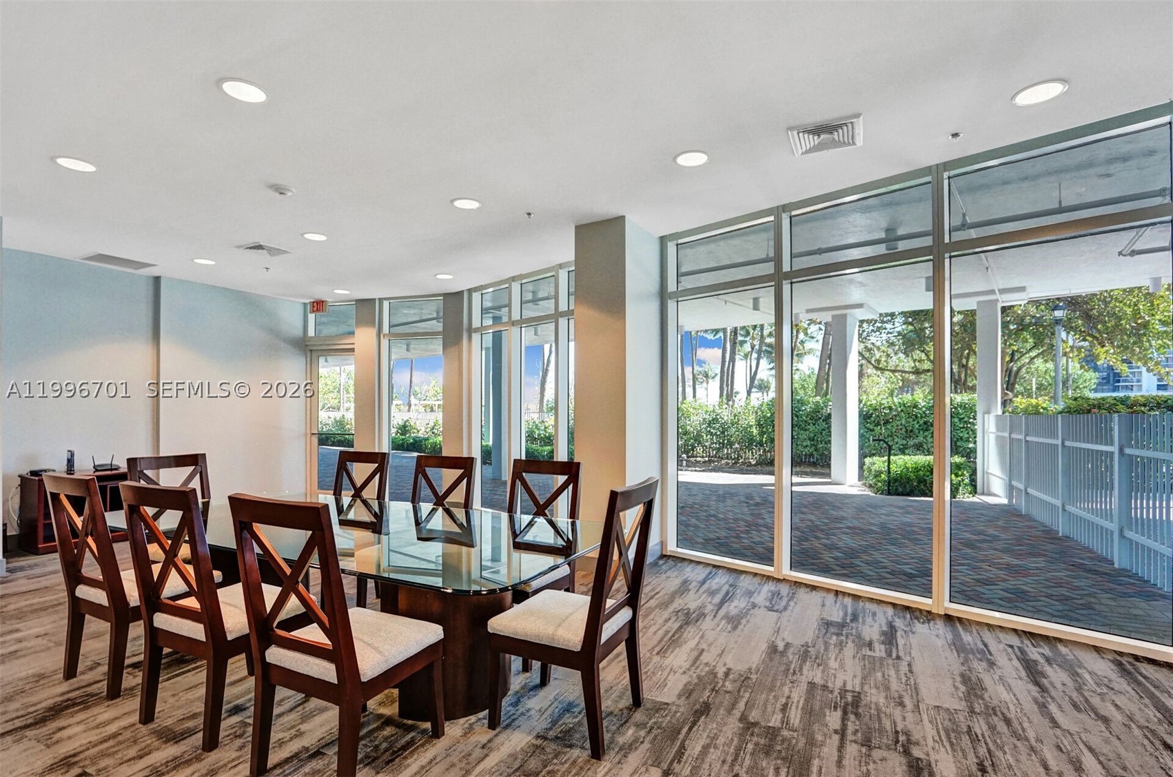 6515 Collins Ave 1604 Property Photo 8