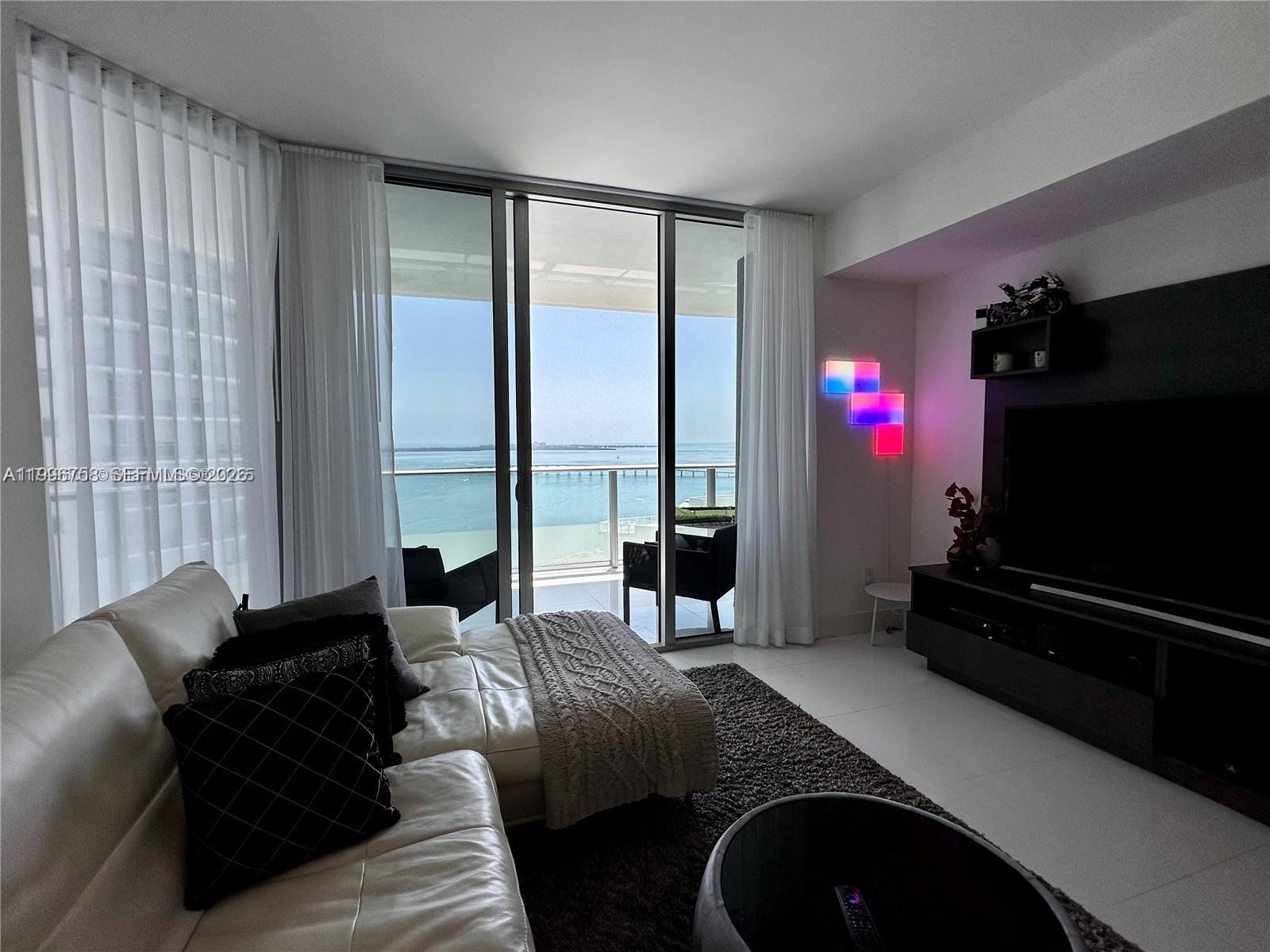 1300 Brickell Bay Dr 3206 Property Photo 4