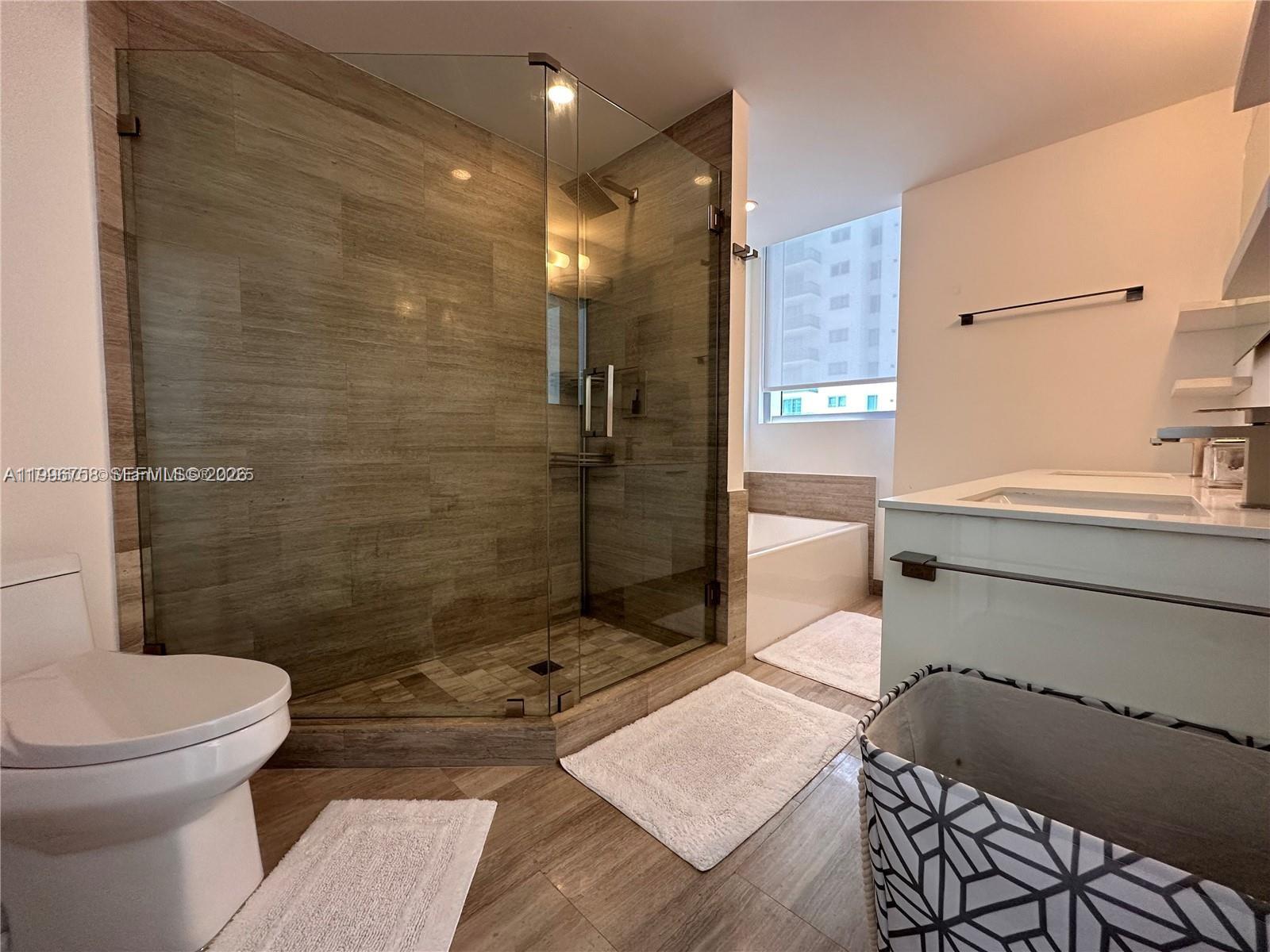 1300 Brickell Bay Dr 3206 Property Photo 12