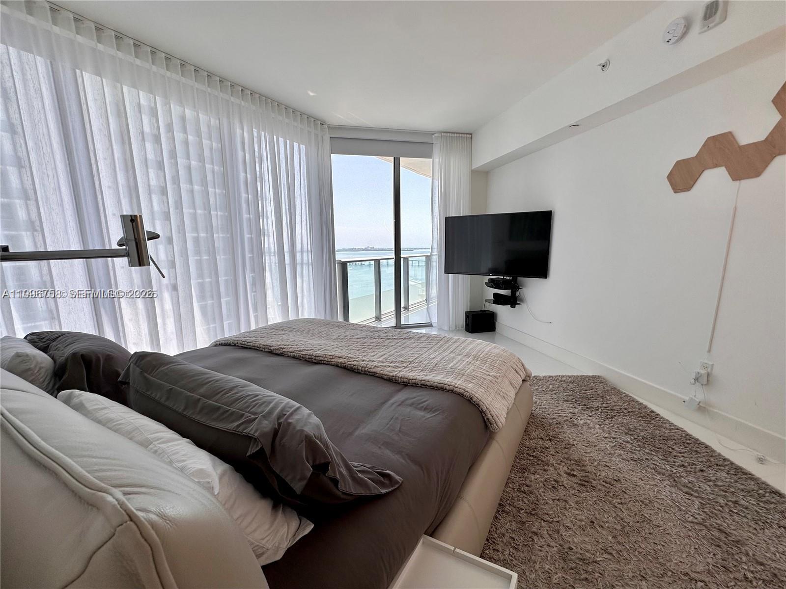 1300 Brickell Bay Dr 3206 Property Photo 14