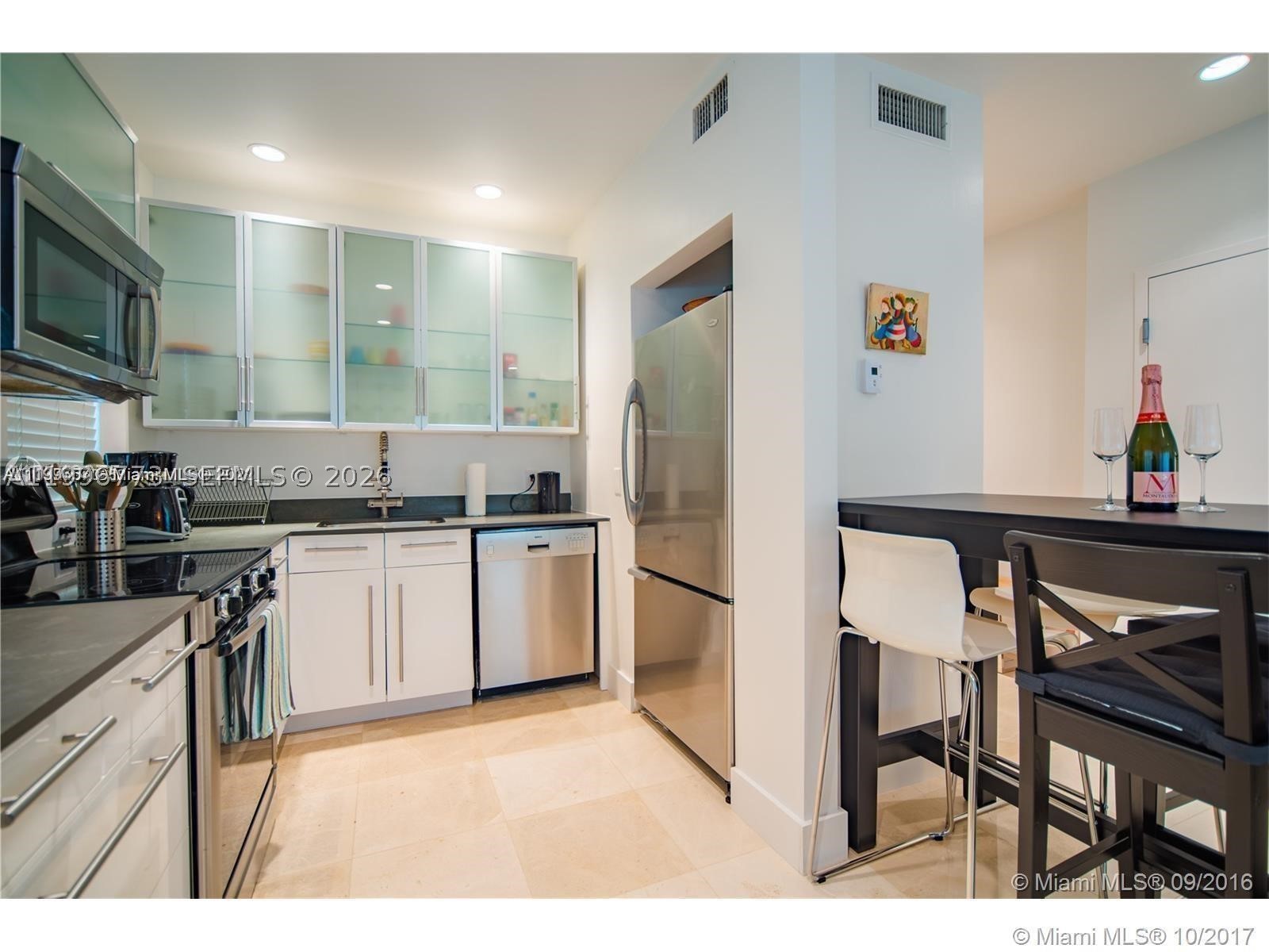 929 Michigan Ave 1 Property Photo 1