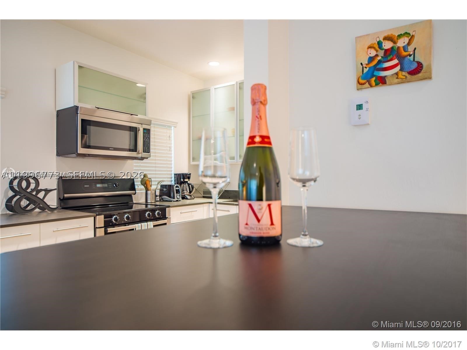 929 Michigan Ave 1 Property Photo 2