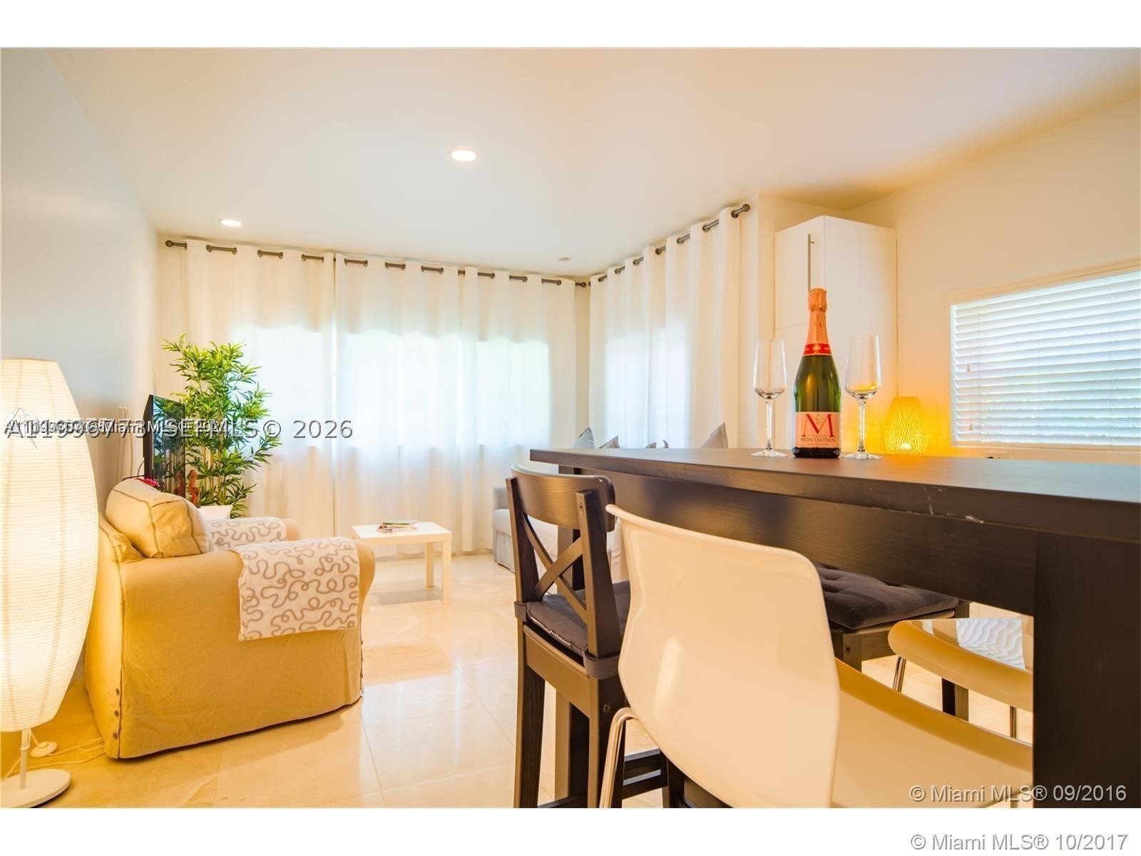 929 Michigan Ave 1 Property Photo 5