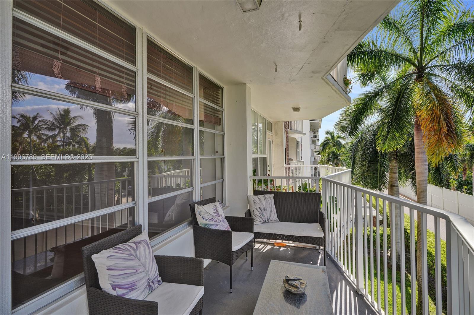 3181 S Ocean Dr 306 W Property Photo 4