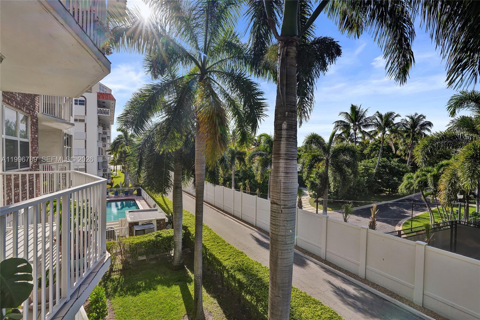 3181 S Ocean Dr 306 W Property Photo 6
