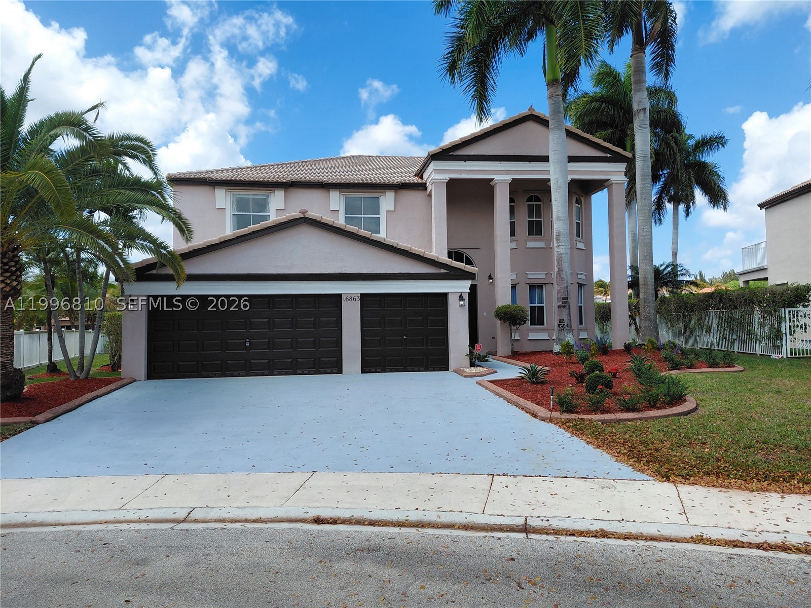 16863 Sw 50th St Property Photo 1