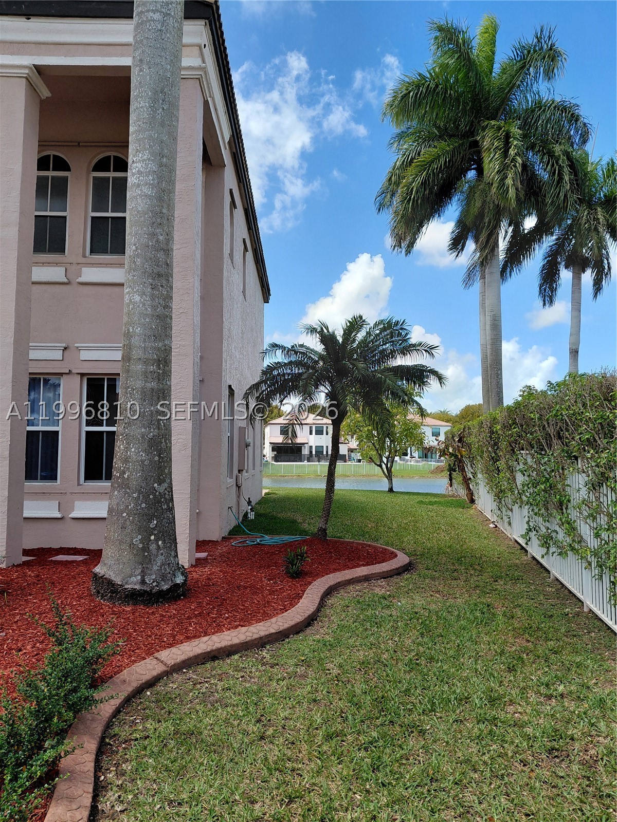 16863 Sw 50th St Property Photo 3