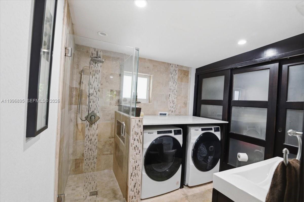 6133 Sw 44th Ter Property Photo 24