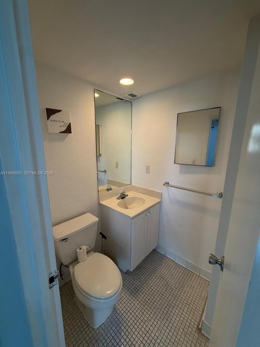 4001 S Ocean Dr 4h Property Photo 7