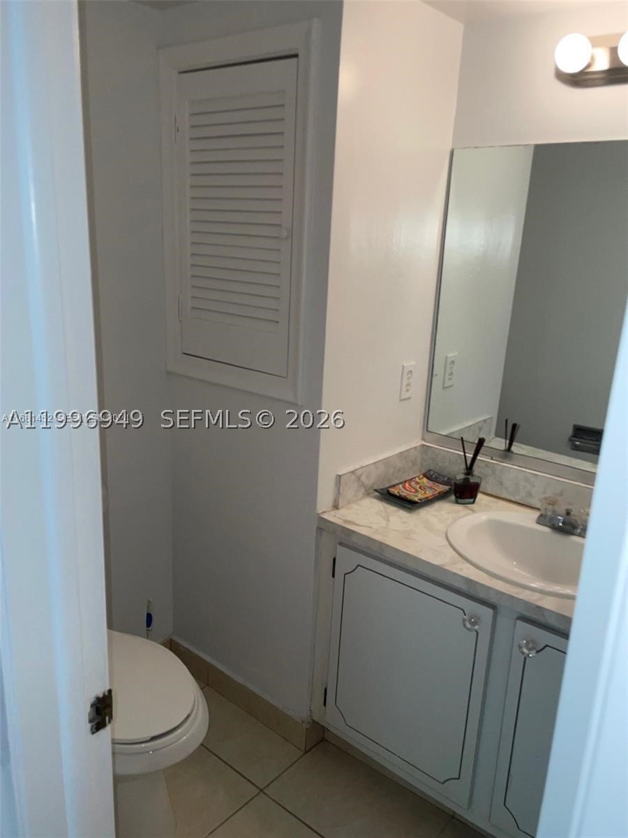 8940 S Hollybrook Blvd 306 Property Photo 5