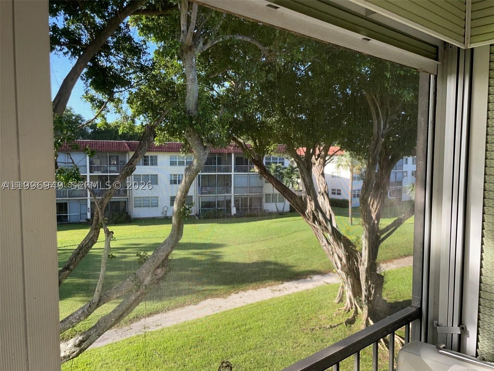 8940 S Hollybrook Blvd 306 Property Photo 13