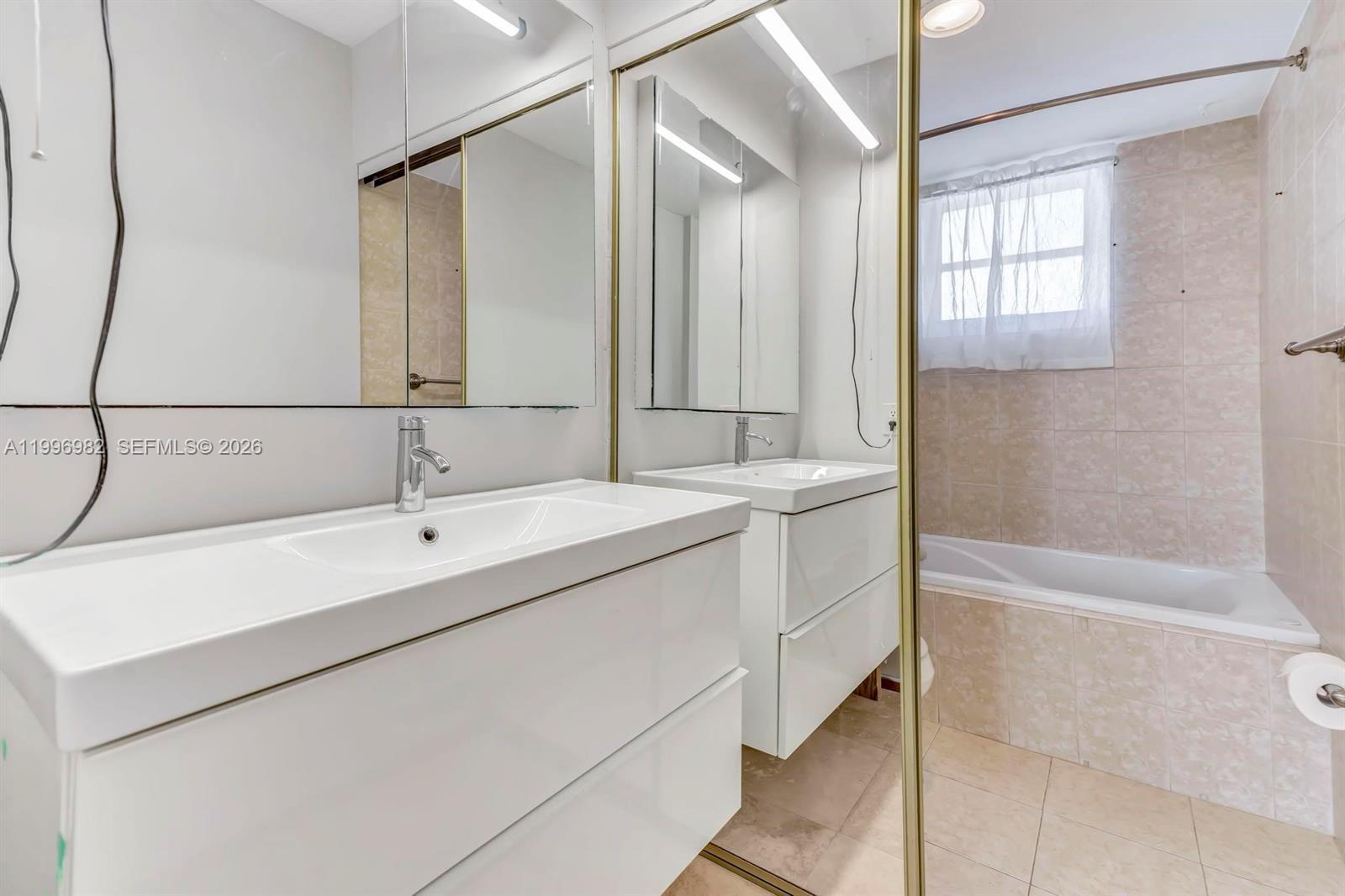 3199 S Ocean Dr 406 Property Photo 18