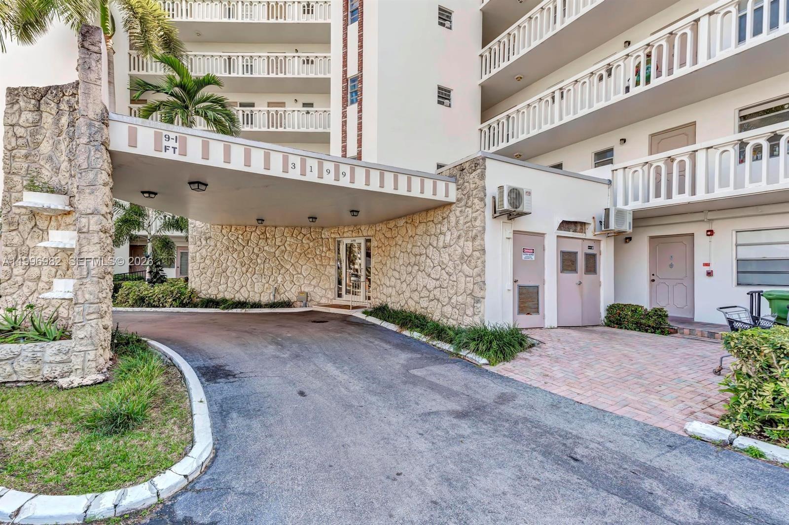 3199 S Ocean Dr 406 Property Photo 25