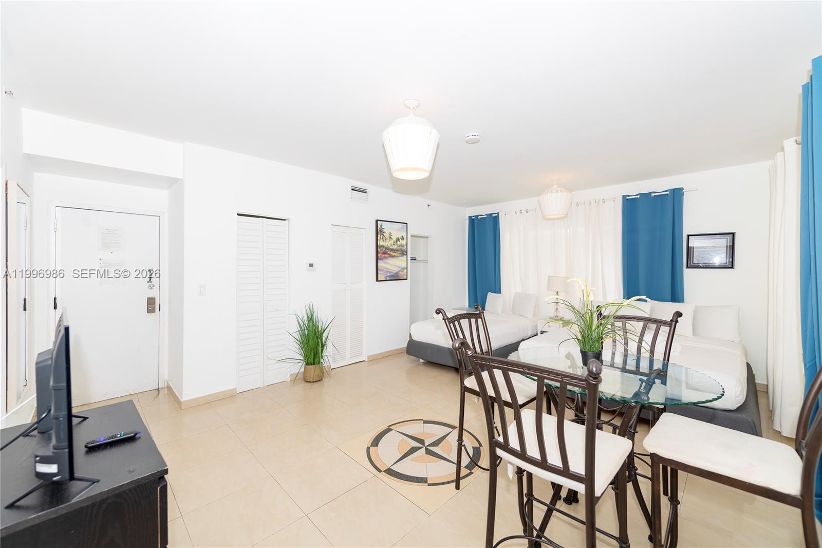 918 Ocean Dr 203 Property Photo 4